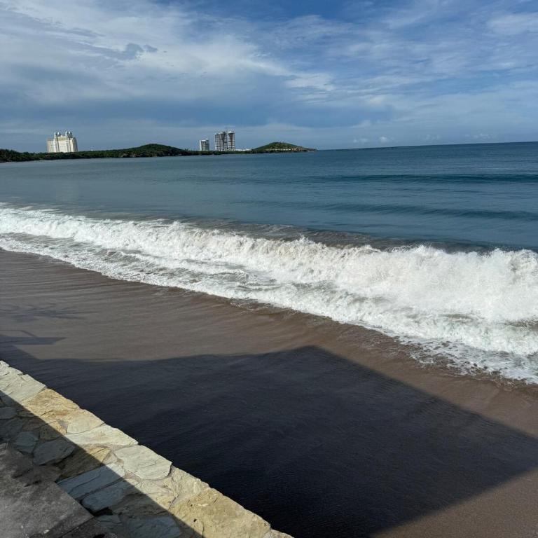 Beach Loft Style and Beach Heated Pool - One-Bedroom Apartment - 24