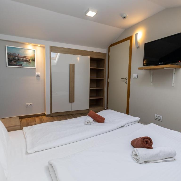 Hotel Butua Residence - Trokrevetna Soba - 2