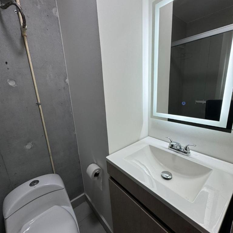 Excellent apartment Location - One-Bedroom Apartment - 9