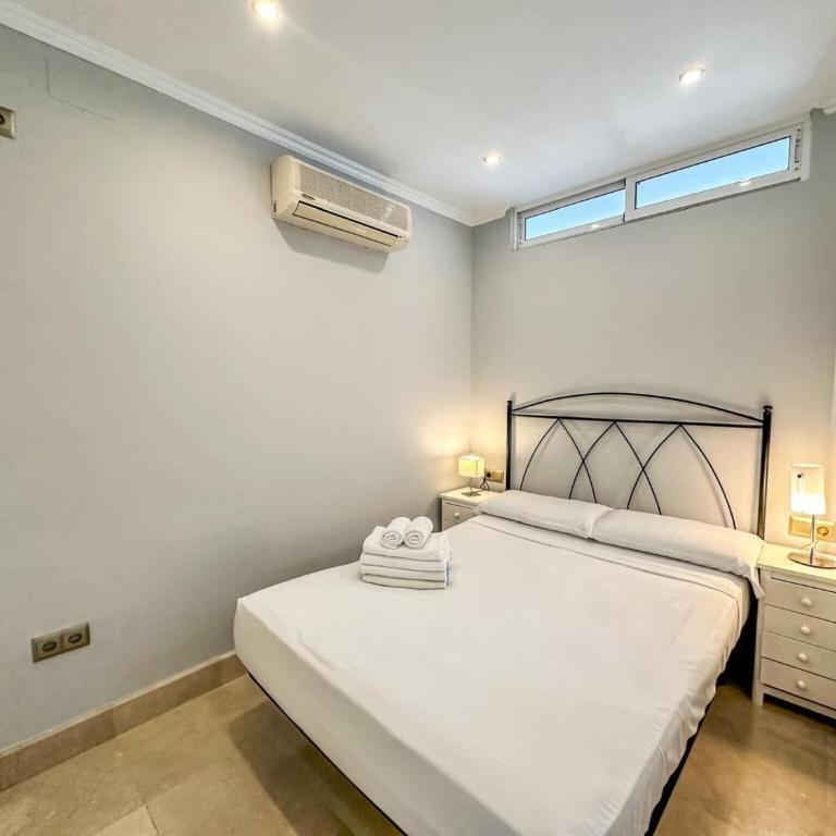 Studio in Torremolinos by Playa El Bajondillo - Apartment - 13