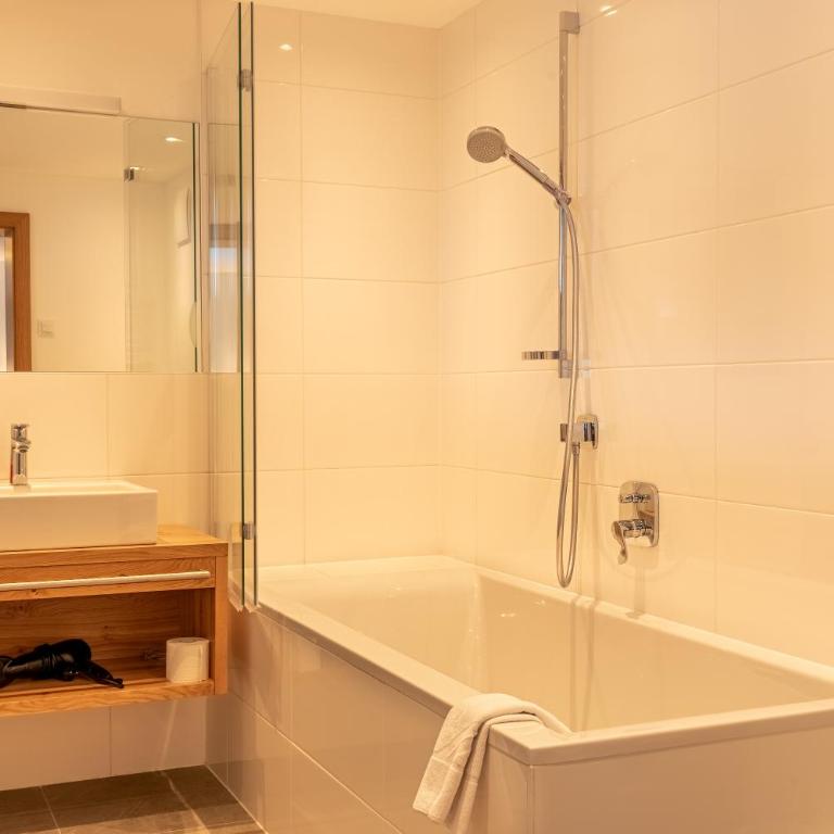 Finest Villa Zell am See by All in One Apartments incl SUMMER CARD - Penthouse-Apartment - 18
