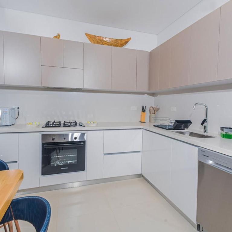 NEW!! Family-Friendly Modern 2BR/2BA • Steps to Beach - Two-Bedroom Apartment with Ocean View - 48