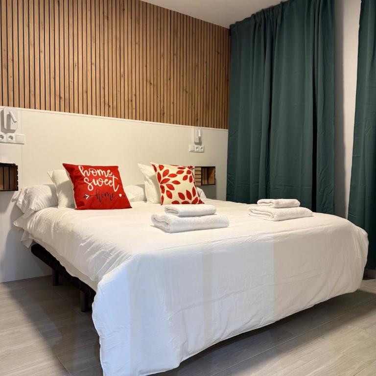 Ciudad Lineal Modern Apartment - 3 Bdrms-2 bath - Three-Bedroom Apartment - 10