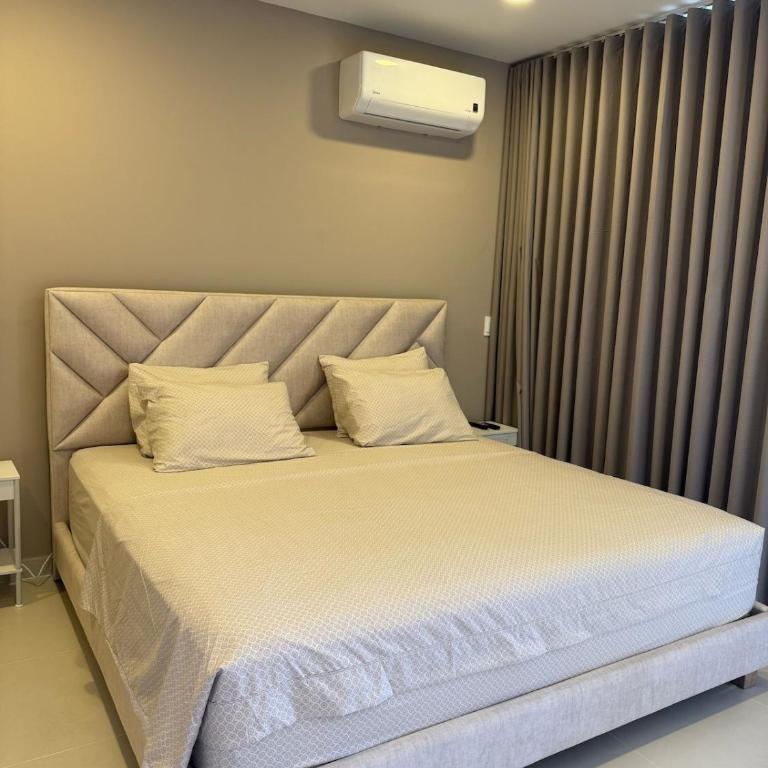 NEW!! Family-Friendly Modern 2BR/2BA • Steps to Beach - Two-Bedroom Apartment with Ocean View - 35