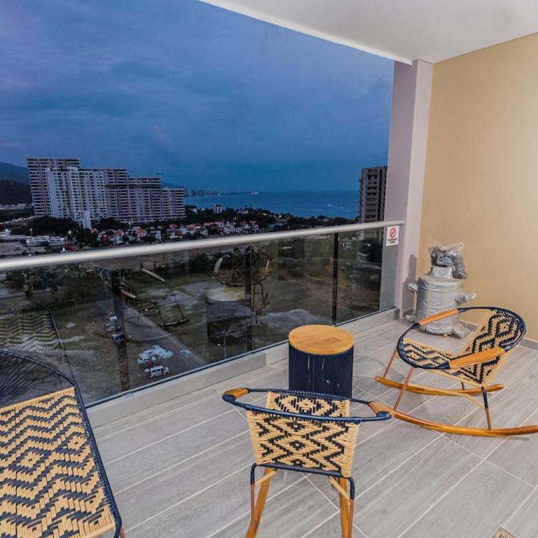 NEW!! Family-Friendly Modern 2BR/2BA • Steps to Beach - Two-Bedroom Apartment with Ocean View - 25