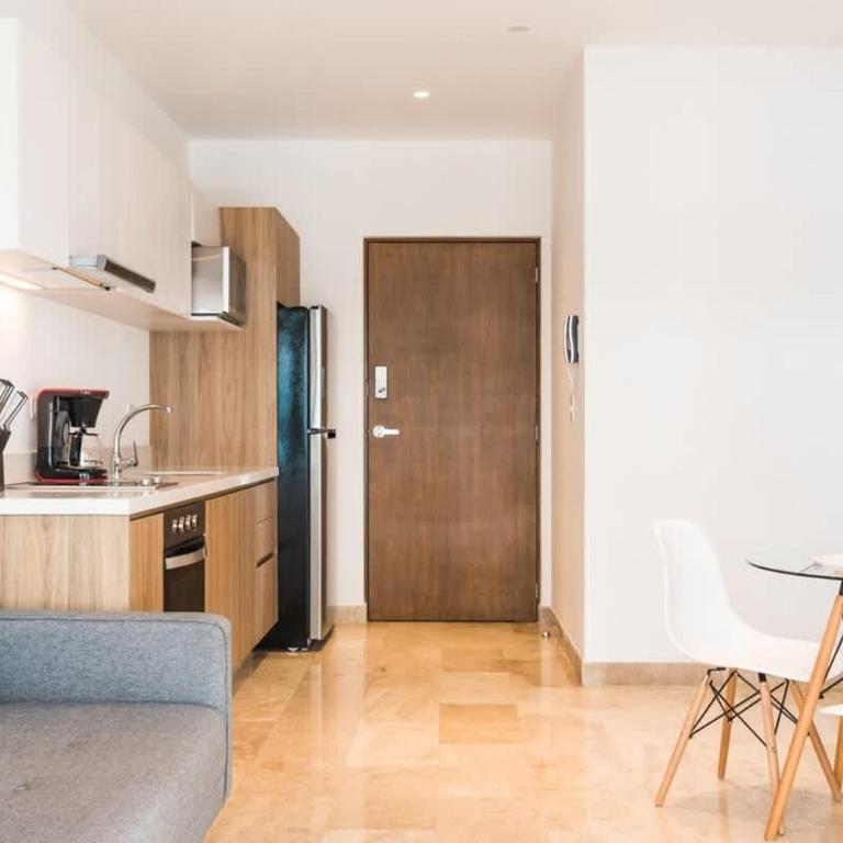 Top central location, 100MB Wifi and Ocean View - Apartment - 10