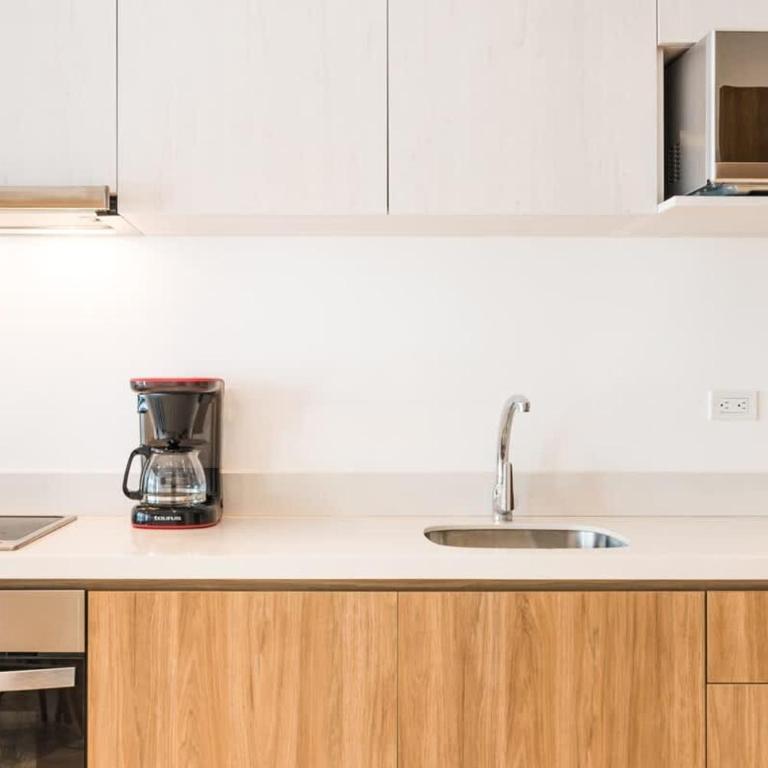 Top central location, 100MB Wifi and Ocean View - Apartment - 12