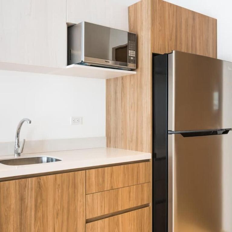 Top central location, 100MB Wifi and Ocean View - Apartment - 13