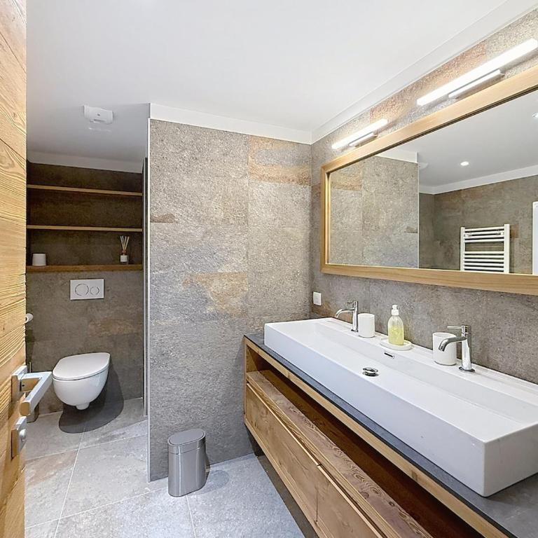 La Tanière d'Altaïr, duplex premium ski-in ski-out 8p avec garage - Three-Bedroom Apartment - 22