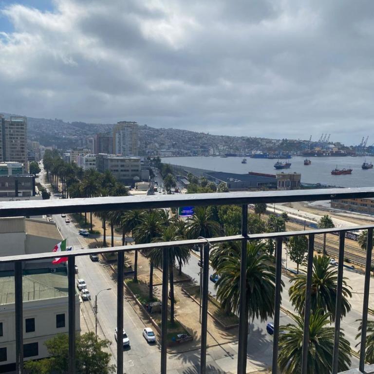 Newly Renovated Valparaiso Plan Apartment - Two-Bedroom Apartment with Balcony and Sea View - 14