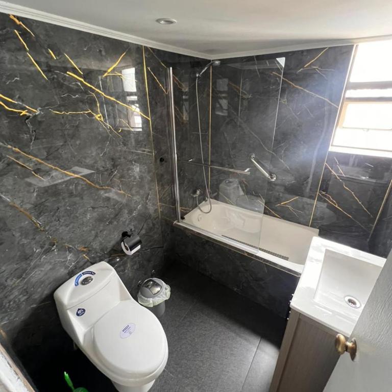 Newly Renovated Valparaiso Plan Apartment - Two-Bedroom Apartment with Balcony and Sea View - 12