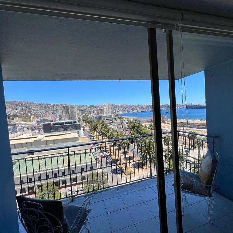 Newly Renovated Valparaiso Plan Apartment - Two-Bedroom Apartment with Balcony and Sea View - 16