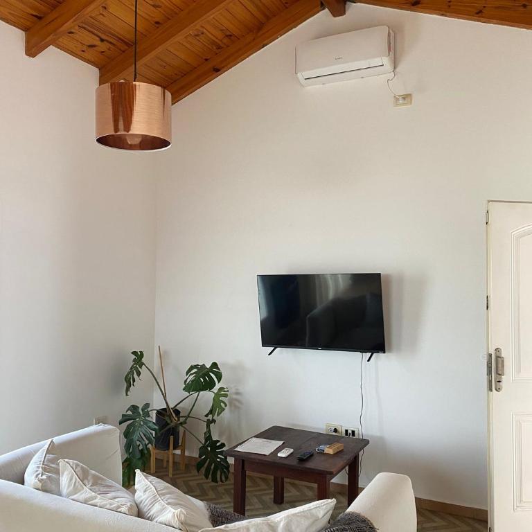 La Florida Departamentos - Family Two-Bedroom Apartment with View - 2