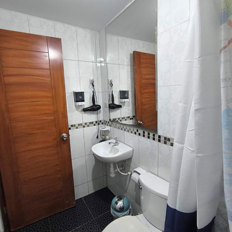 Apto 3 dormitorios cerca al mar B - Three-Bedroom Apartment - 9