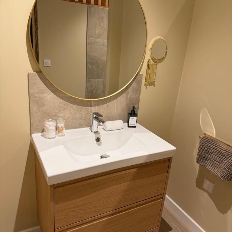 Suite du Spa 4 - Parking Privé Gratuit - Apartment mit 1 Schlafzimmer - 14