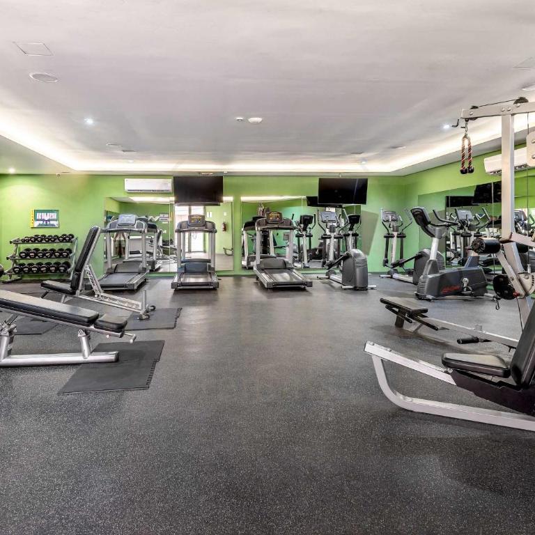 Luxury Condo 1BR Kitchen AC Gym Pool Cinema - Apartamento - 16