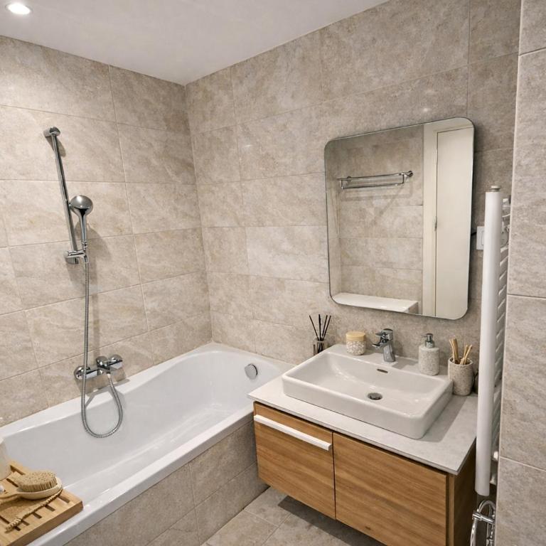 Verde BW Lux Apartment - Two-Bedroom Apartment with Terrace - 7