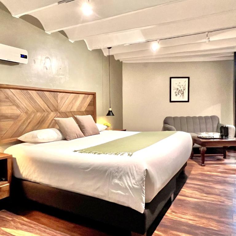 CASA MONTES PARDO - Habitación Estándar - Cama extragrande - 19