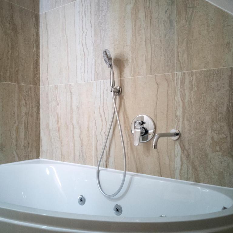 Moonlight Etna B&B Catania - Double Room with Spa Bath - 7