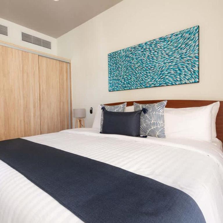 Amazing 2BR penthouse with private rooftop pool - Two-Bedroom Apartment - 18