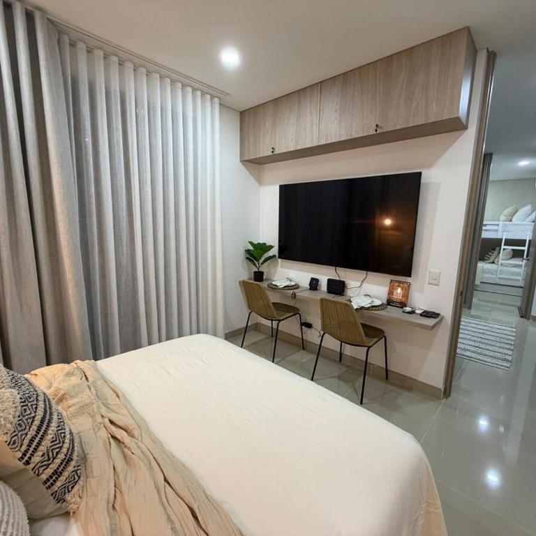 New Apartment in Santa Marta with Pools, Gym, Near the Beach and hotel Amenities - Three-Bedroom Premium Apartment with Balcony - 9