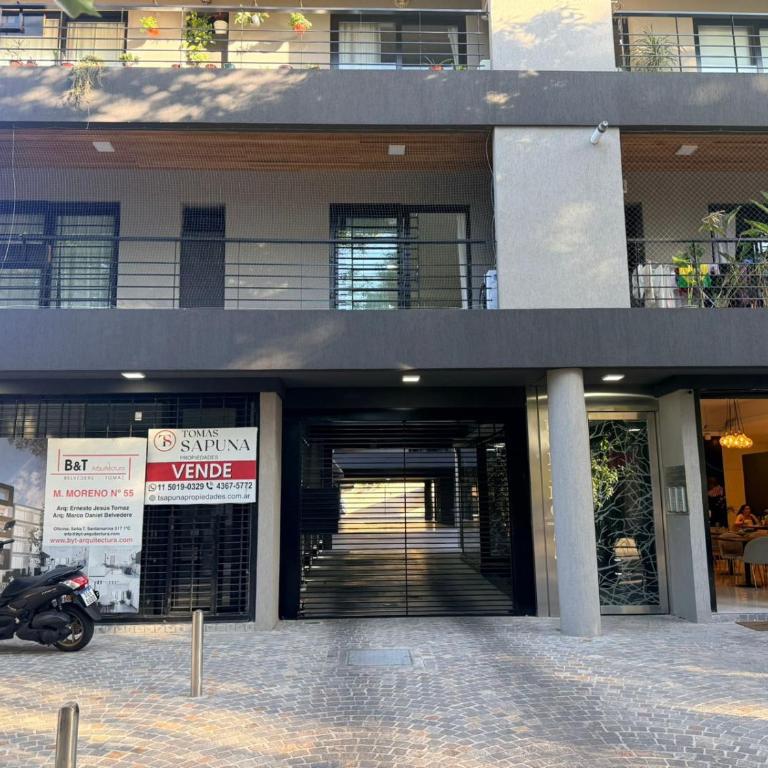 Monte Grande Family Stay - Balcón y parilla - Apartamento de 2 dormitorios con balcón - 1