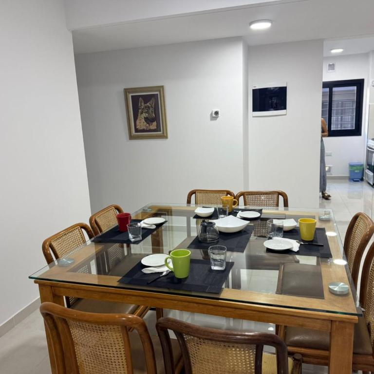 Monte Grande Family Stay - Balcón y parilla - Apartamento de 2 dormitorios con balcón - 10