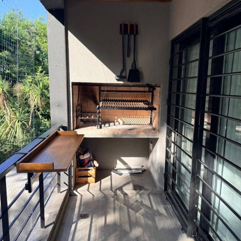 Monte Grande Family Stay - Balcón y parilla - Apartamento de 2 dormitorios con balcón - 40
