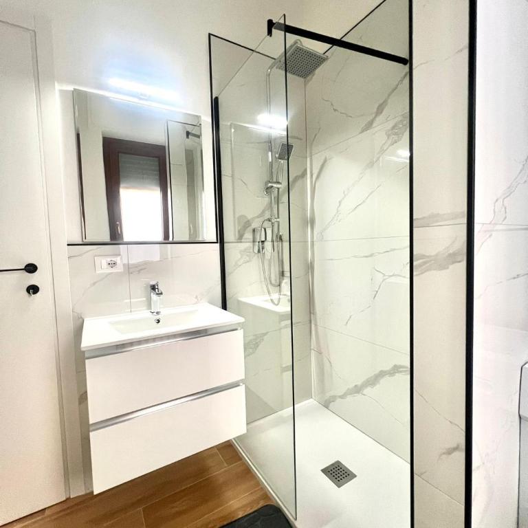 Bella Torino Molinette Lingotto - One-Bedroom Apartment - 16