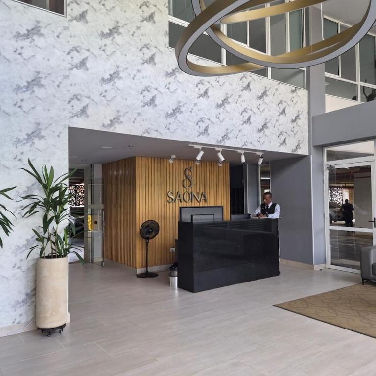 Exclusive 13th-Floor Luxury Apt in Garden City - Three-Bedroom Apartment - 3