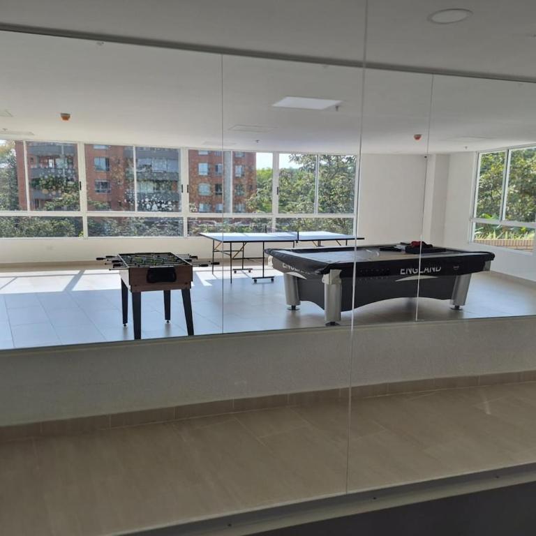 Exclusive 13th-Floor Luxury Apt in Garden City - Three-Bedroom Apartment - 59