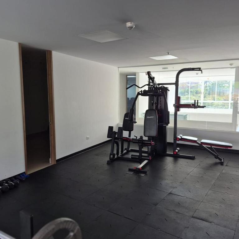 Exclusive 13th-Floor Luxury Apt in Garden City - Three-Bedroom Apartment - 68