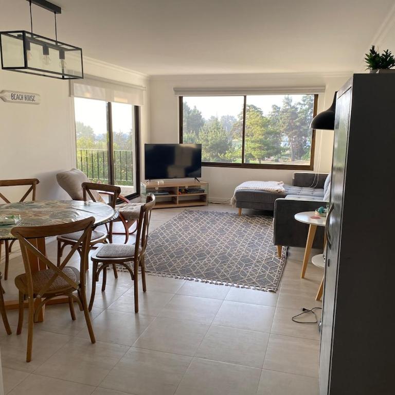 Flores de marbella - Three-Bedroom Apartment - 1
