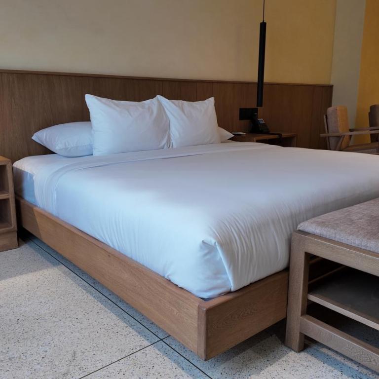 Iconik Hotel - Studio with Spa Bath - 6