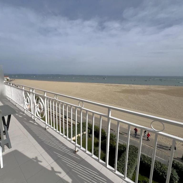 Appartement avec vue bassin, accès plage, parking inclus - FR-1-474-278 - Apartment - 17
