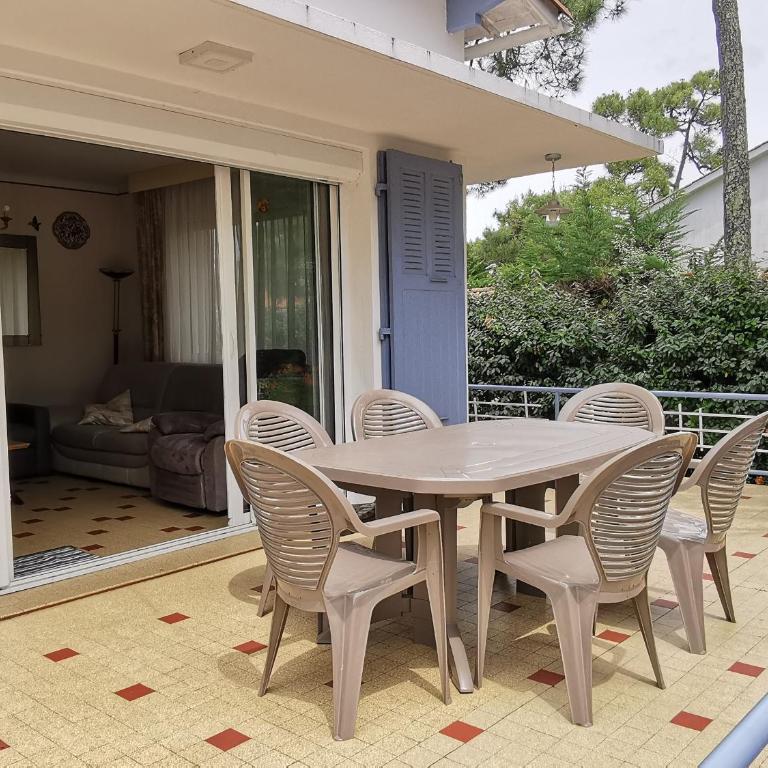 Maison 3 chambres, 150 m de la plage, 4/6 pers, WI-FI, terrasse, parking, proche commerces, La Tranche sur Mer - FR-1-194-370 - Casa de vacaciones (6 adultos) - 21