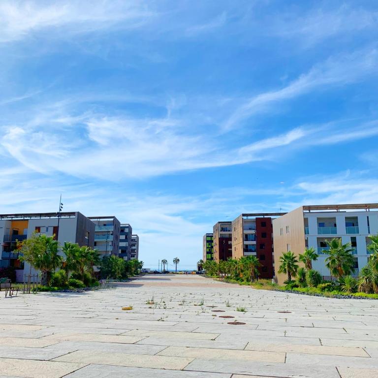 Ravissant T3 neuf, proche plages, parking souterrain, classé 3 étoiles - FR-1-338-456 - Appartement - 25