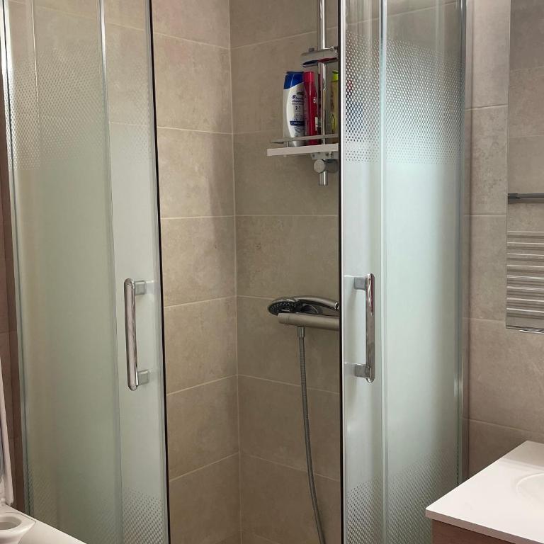 Appartement Cosy à 200m Plage du Fogeo - Terrasse, Parking, Équipé, 4-5 Pers. - FR-1-639-39 - Appartement - 13