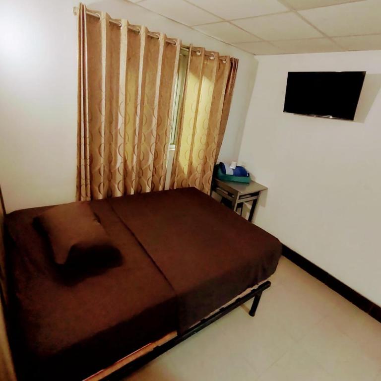 Hospedaje ANDRES & COCHERA - Standard Family Room - 2
