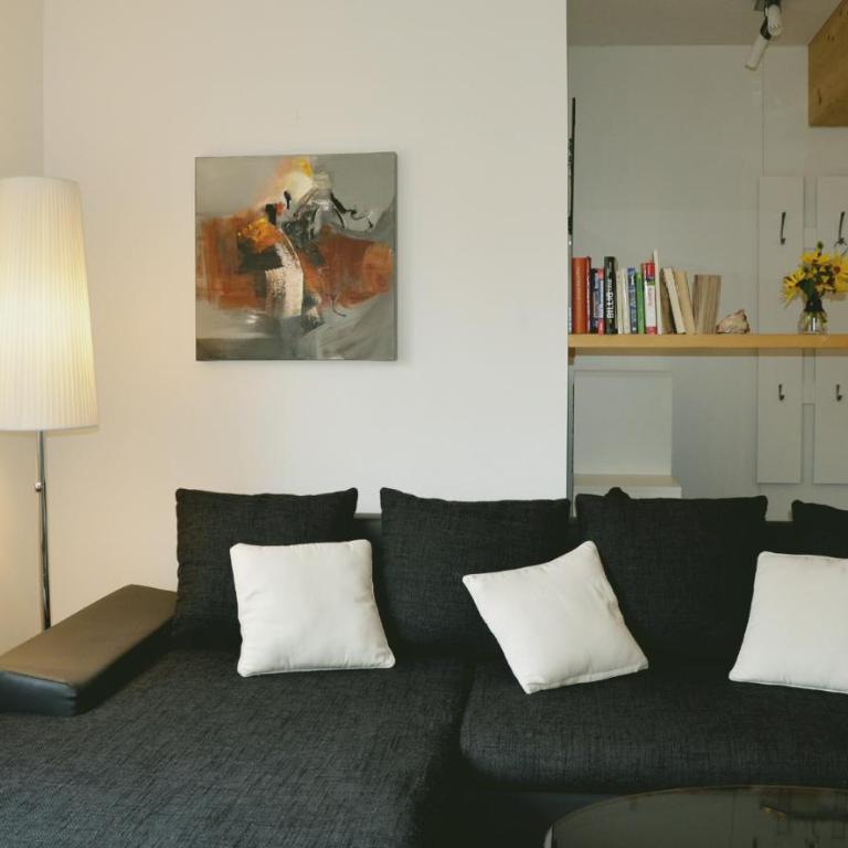 Apartment mit großem Balkon - Apartment with Terrace - 13