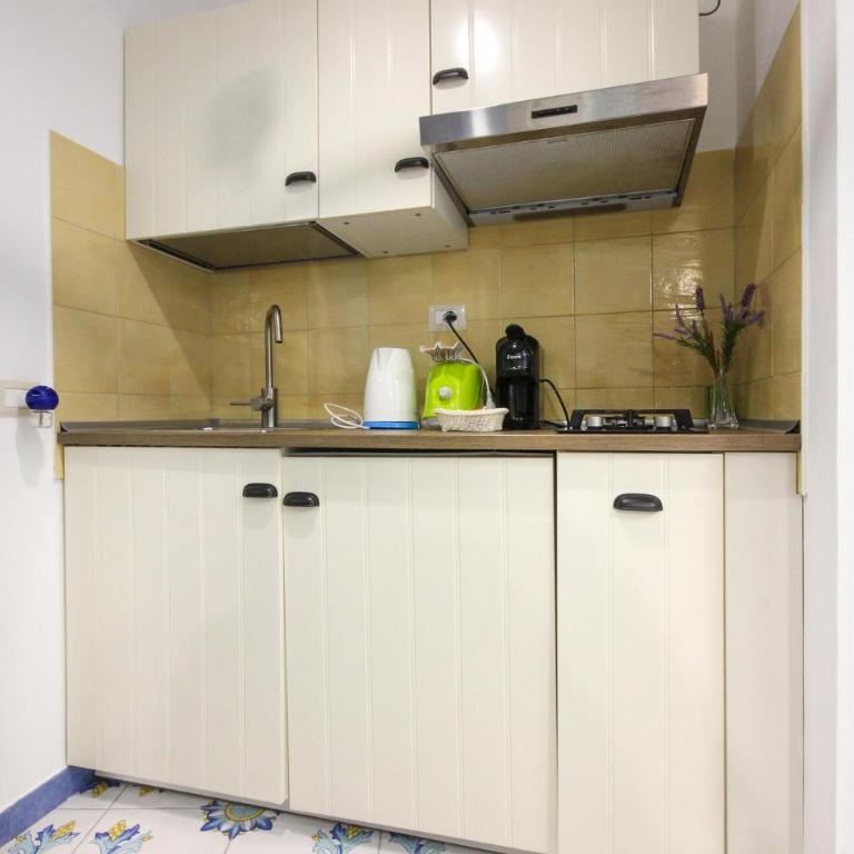 Gorgeous Apartment In Vico Equense With Wifi - Appartamento con 1 Camera da Letto - 3