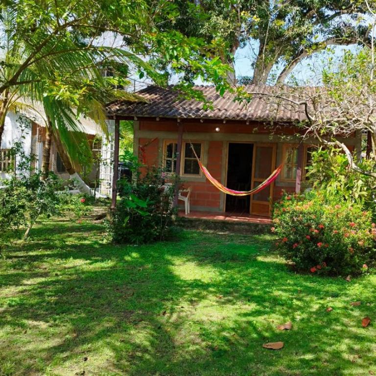 Cabaña en Necoclí BBQ Jardín Playa 5 min con AC 560 m2 - Casa Unifamiliar de 2 dormitorios - 3