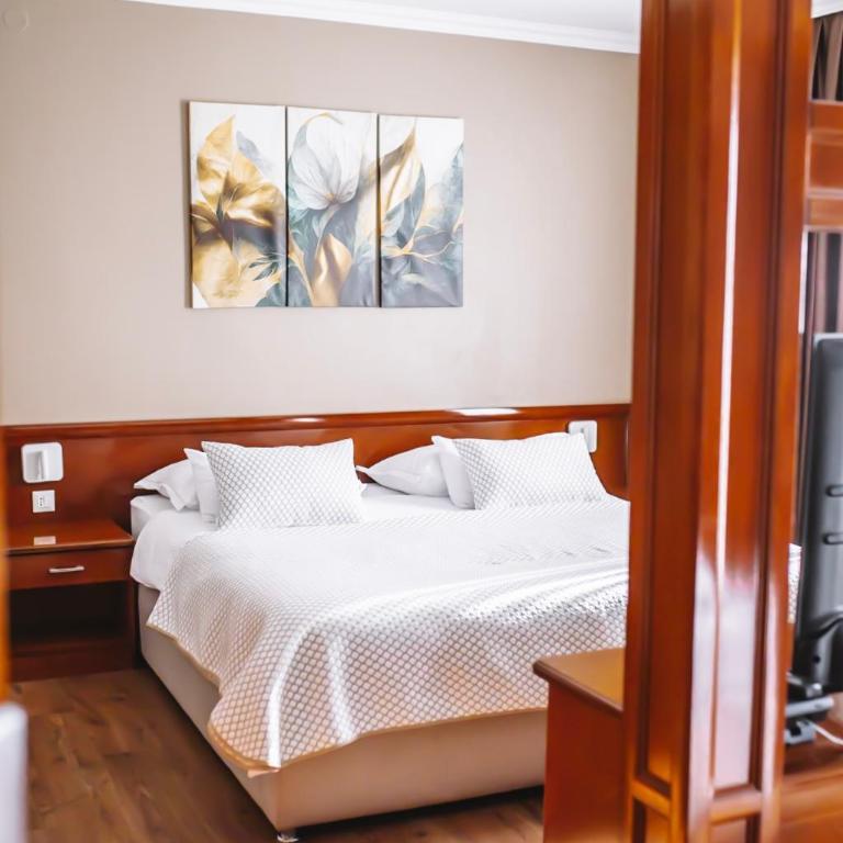 Hotel Bristol - Double Room with River View - 3