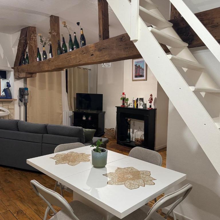 Appartement unique au Cœur historique de Troyes - Apartment mit 1 Schlafzimmer - 16