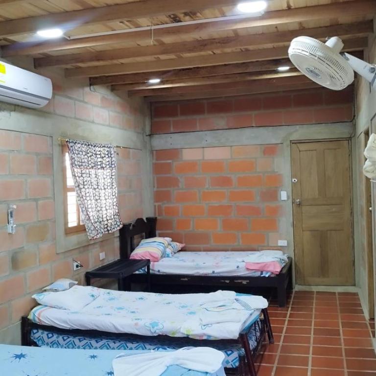 Cabaña en Necoclí BBQ Jardín Playa 5 min con AC 560 m2 - Casa Unifamiliar de 2 dormitorios - 20