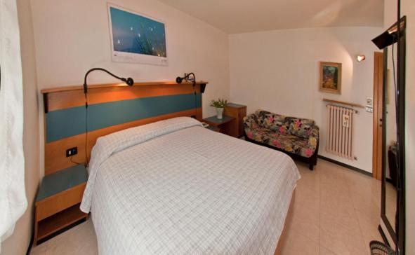 Albergo Alla Torre - Habitación Doble - 1 o 2 camas - 3