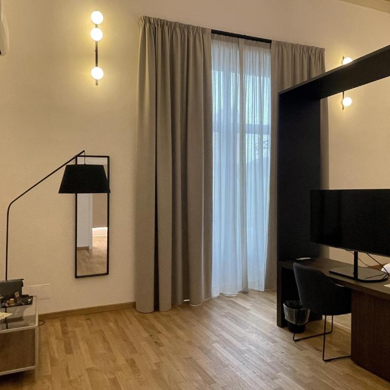 Tambasia rooms, Centro storico,Via Etnea - Large Double Room - 1