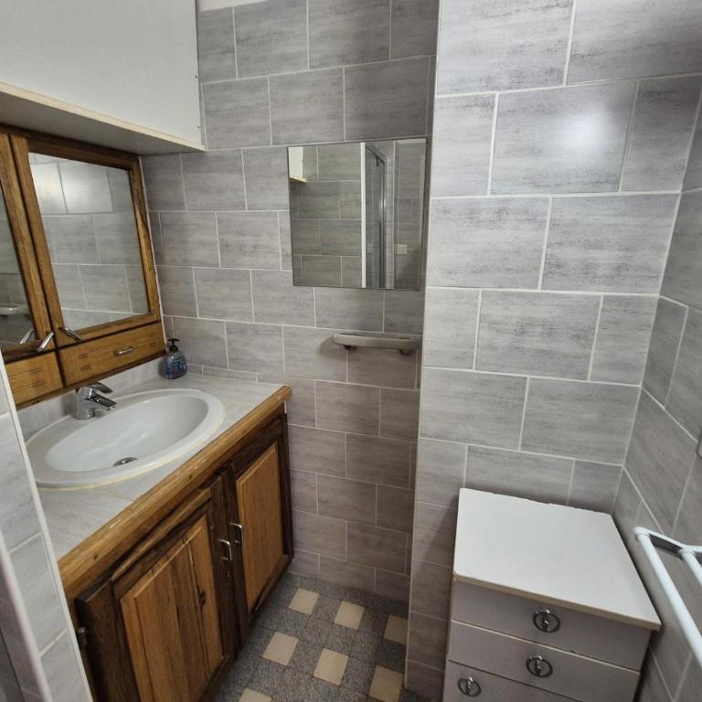 Appartement à 150 M de la plage, lave linge, Wi Fi ... - Appartement 2 Chambres - 15