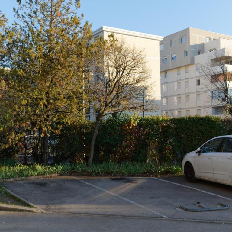 Chambre premium Parking & TV - Tram L3 - WIFI - Doppelzimmer - 4