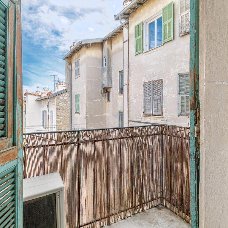 Large 2 Bdr City Center close to Train Station - Appartement 2 Chambres - 12